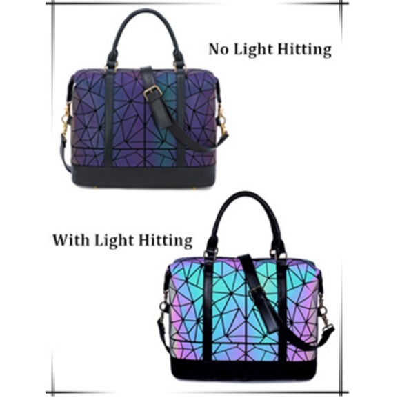 Luminous Travel Bag and Cosmetic Purse - Picture 8 of 11